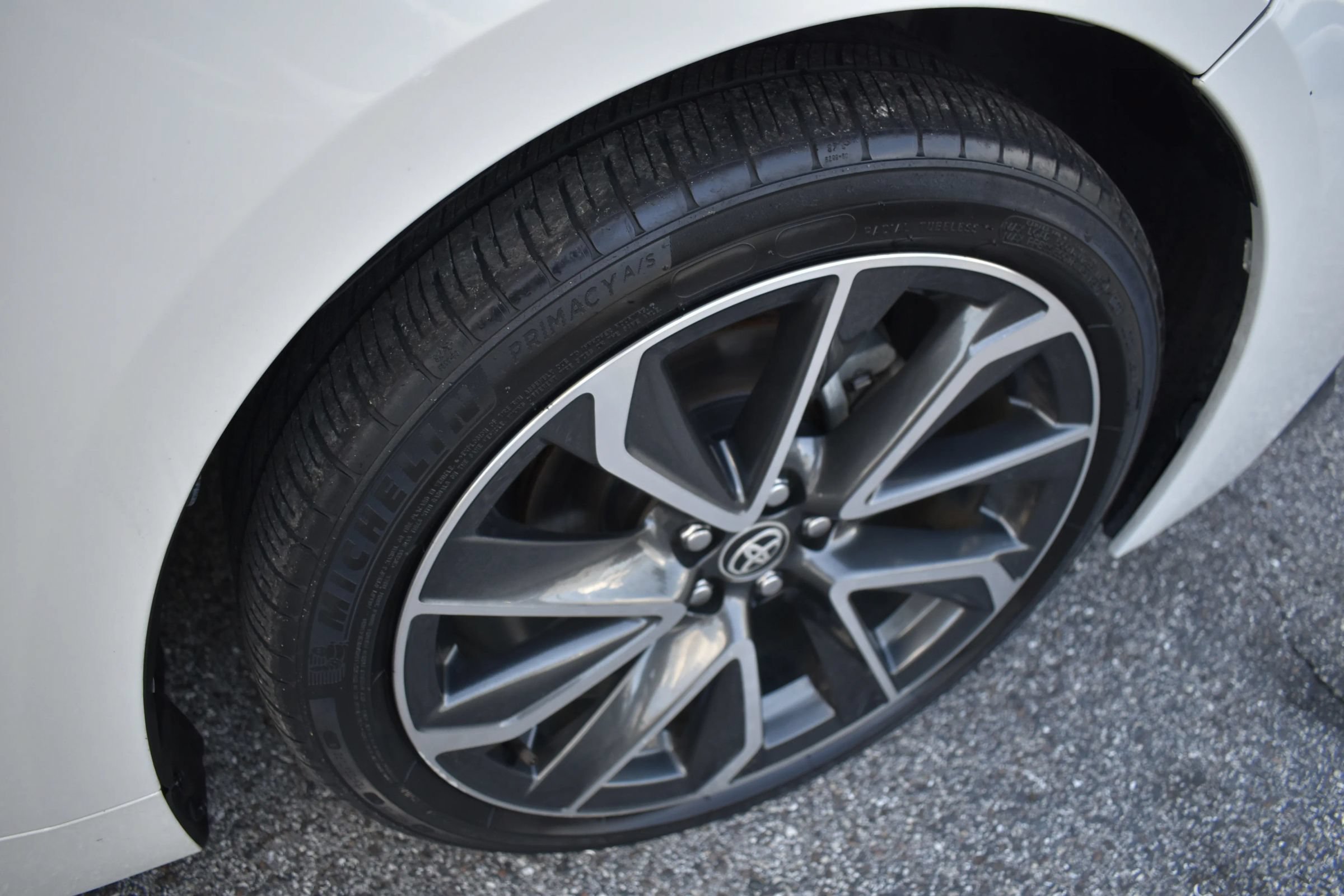Used 2020 Toyota Corolla SE FWD image 19