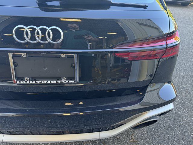 Certified 2022 Audi RS 6 AWD/4WD image 40