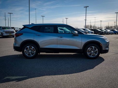 Used 2023 Chevrolet Blazer LT image 5