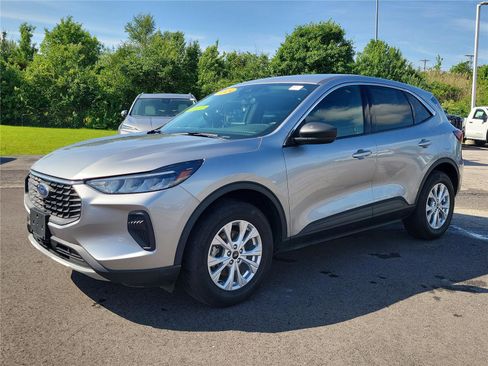 Used 2024 Ford Escape Active AWD/4WD image 2