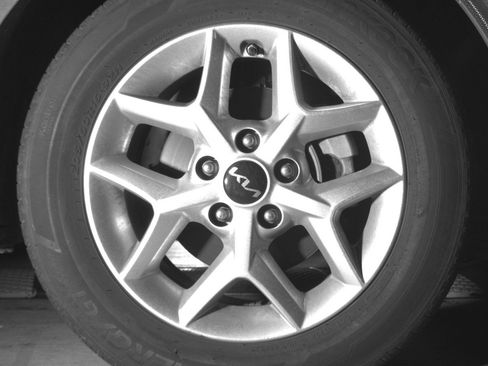 Used 2025 Kia Soul LX w/ LX Technology Package image 13