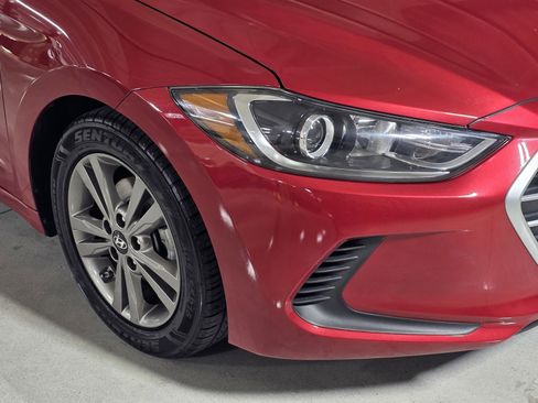 Used 2018 Hyundai Elantra SEL image 10