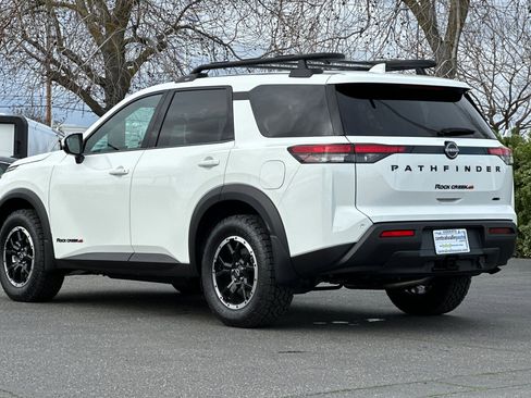 New 2025 Nissan Pathfinder Rock Creek image 6