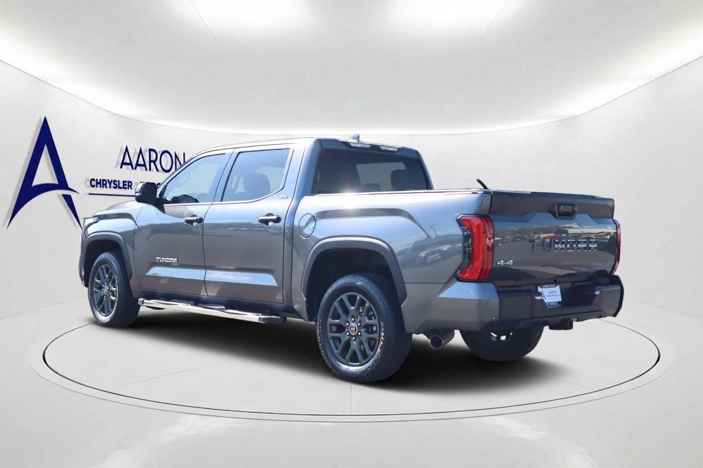 Used 2023 Toyota Tundra SR5 w/ SR5 Convenience Package AWD/4WD image 7