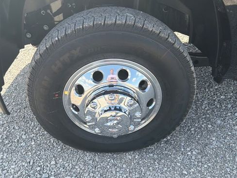 New 2026 RAM 3500 Limited AWD/4WD image 45