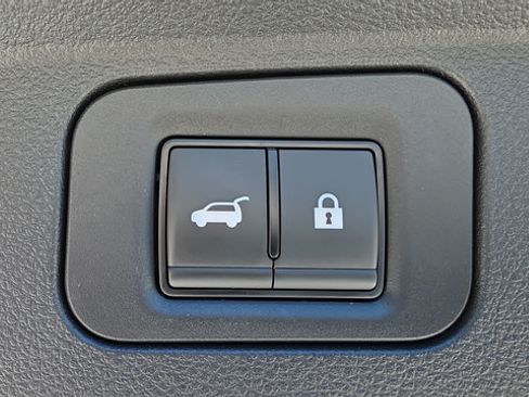 Used 2025 Nissan Armada Platinum AWD/4WD image 31
