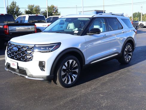 New 2026 Ford Explorer Platinum w/ LUX Leather Package AWD/4WD image 11