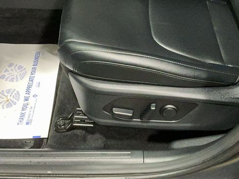 Used 2024 Kia Sportage EX image 12