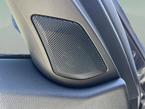 Used 2021 BMW 330e w/ Convenience Package image 11