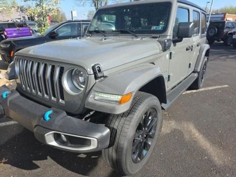 Used 2023 Jeep Wrangler Unlimited Sahara w/ Cold Weather Group image 3
