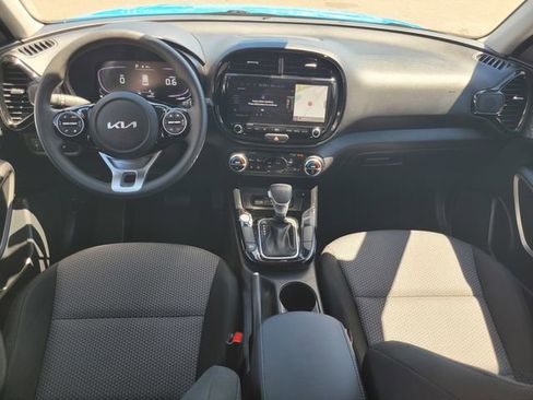 Used 2023 Kia Soul S FWD image 14