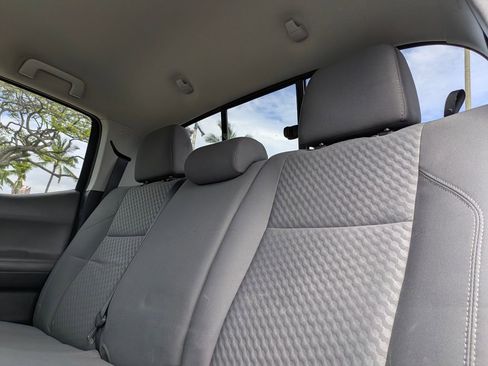 Used 2021 Toyota Tacoma SR AWD/4WD image 16