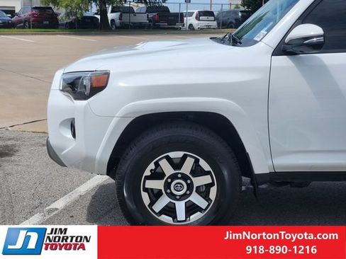Used 2024 Toyota 4Runner TRD Off-Road Premium w/ Moonroof Package AWD/4WD image 9