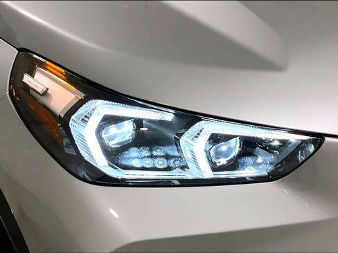 Used 2024 BMW X1 xDrive28i AWD/4WD image 25