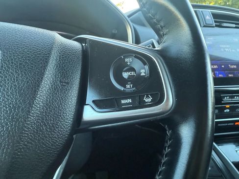 Used 2017 Honda CR-V EX-L image 31