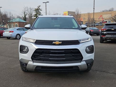 Certified 2023 Chevrolet TrailBlazer LT w/ Convenience Package image 2