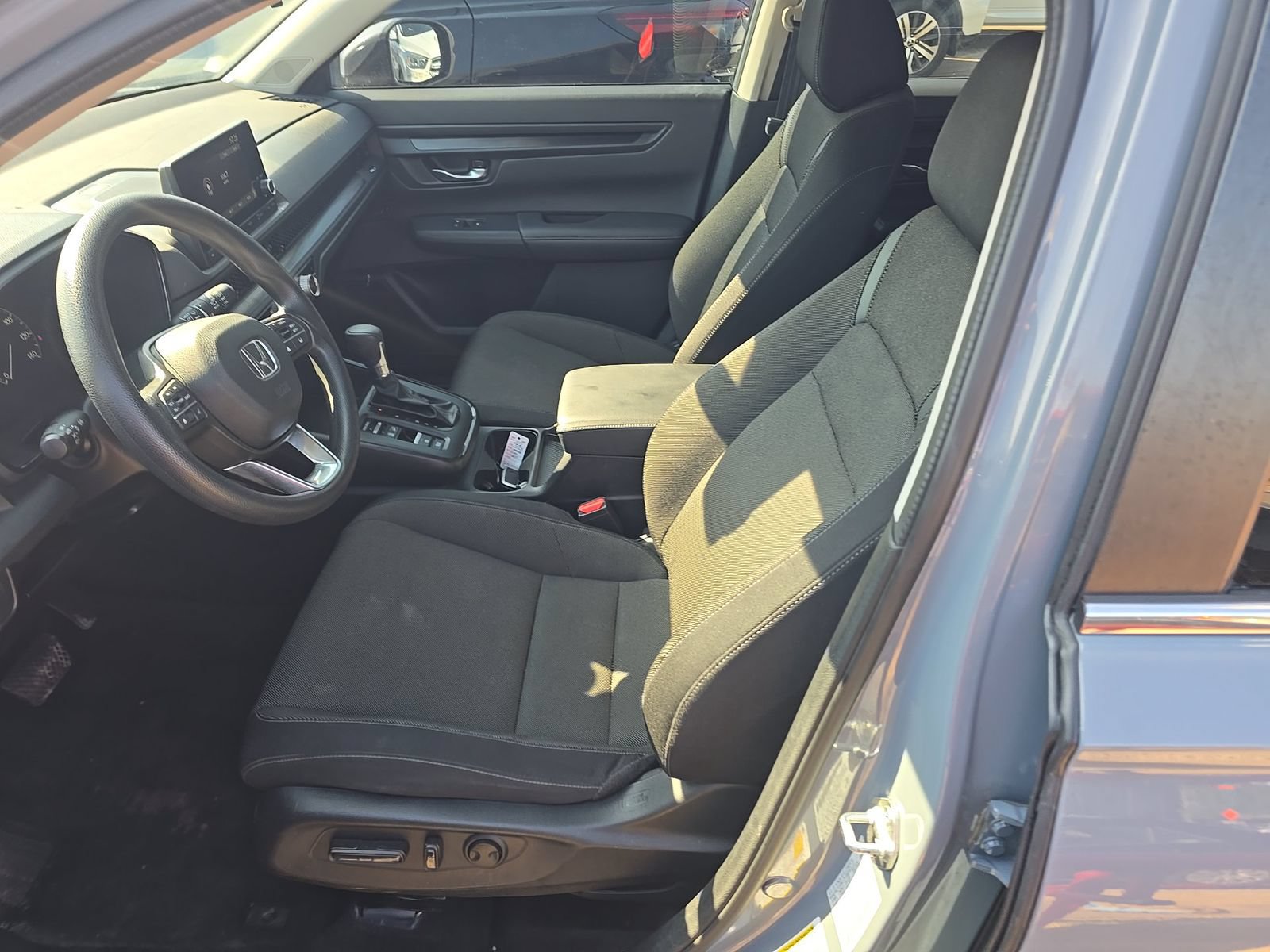 Used 2023 Honda CR-V EX image 5