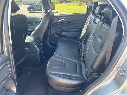 Used 2024 Ford Edge Titanium image 27