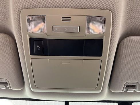 Used 2017 Toyota Tacoma SR5 image 34