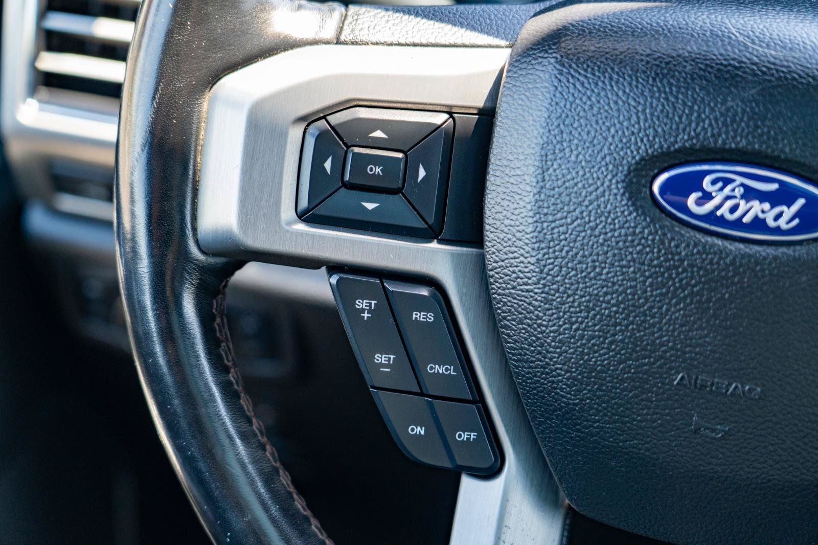 Used 2018 Ford F150 Platinum w/ Technology Package AWD/4WD image 23