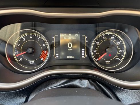 Used 2014 Jeep Cherokee Altitude w/ Cold Weather Group image 36