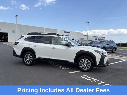 Certified 2025 Subaru Outback Premium AWD/4WD image 7