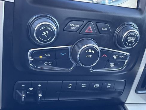 Used 2015 RAM 2500 Big Horn image 33