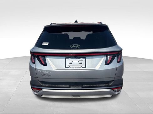 Used 2025 Hyundai Tucson SEL FWD image 4