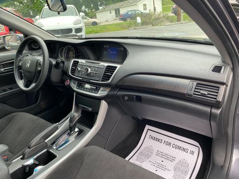 Used 2013 Honda Accord EX image 31