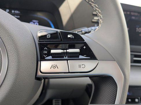 New 2025 Hyundai Elantra Sport FWD image 18