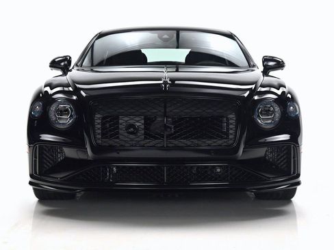 New 2025 Bentley Flying Spur image 2