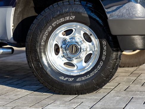 Used 2002 Ford F250 XL image 3