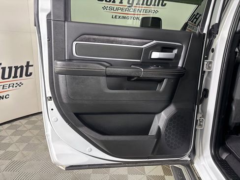 Used 2024 RAM 2500 Big Horn image 18