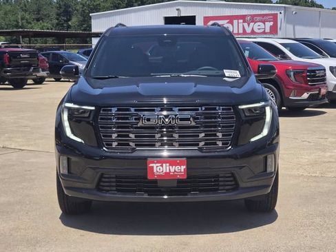 New 2026 GMC Acadia Denali Ultimate w/ LPO, Floor Liner Package AWD/4WD image 3