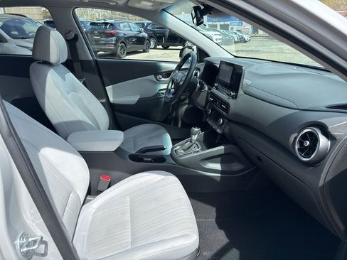 Certified 2023 Hyundai Kona SEL w/ Convenience Package AWD/4WD image 17