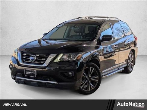 Used 2019 Nissan Pathfinder Platinum image 1