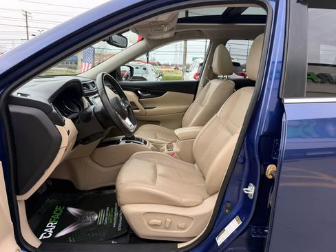 Used 2018 Nissan Rogue SL w/ Premium Package image 20