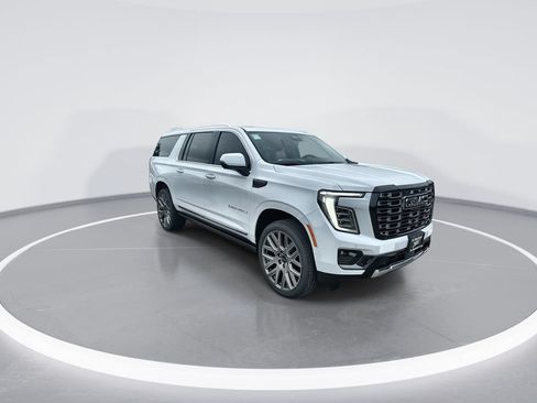 New 2026 GMC Yukon XL Denali Ultimate w/ LPO, Floor Liner Package AWD/4WD image 2