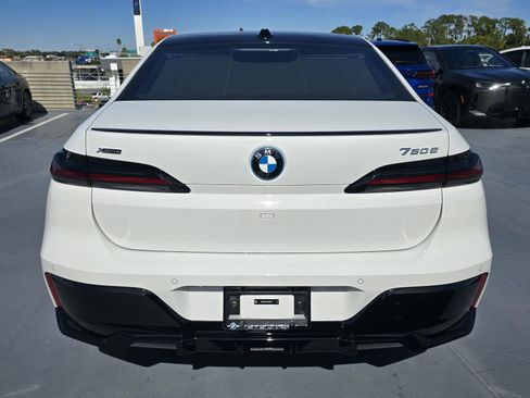 New 2026 BMW 750e xDrive AWD/4WD image 4