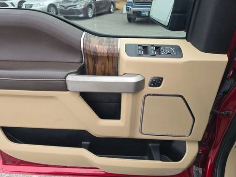 Used 2019 Ford F150 Lariat image 24