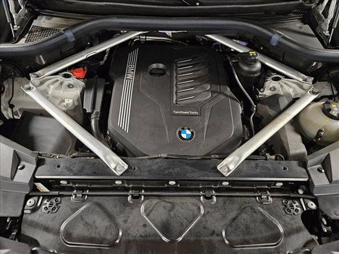 Used 2022 BMW X5 sDrive40i w/ Premium Package RWD image 23
