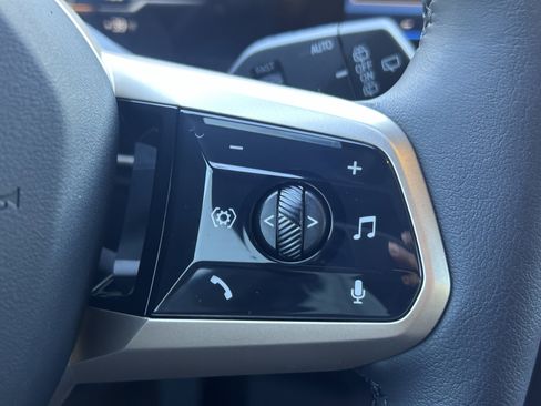 Used 2026 BMW iX xDrive45 image 7