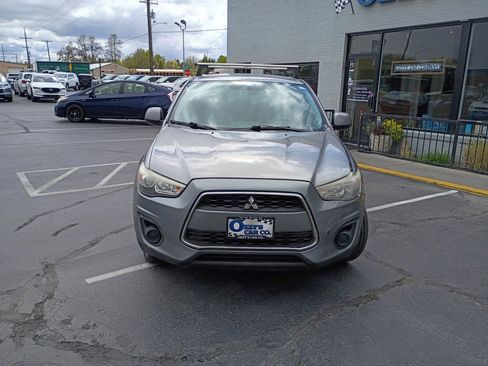 Used 2015 Mitsubishi Outlander Sport ES image 2