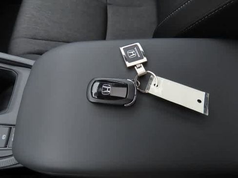 Certified 2025 Honda Accord SE image 25