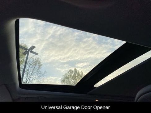 Used 2021 Jeep Cherokee Trailhawk w/ Sun, Sound & Nav Group image 16