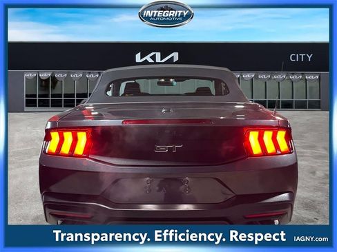Used 2024 Ford Mustang GT Premium image 6