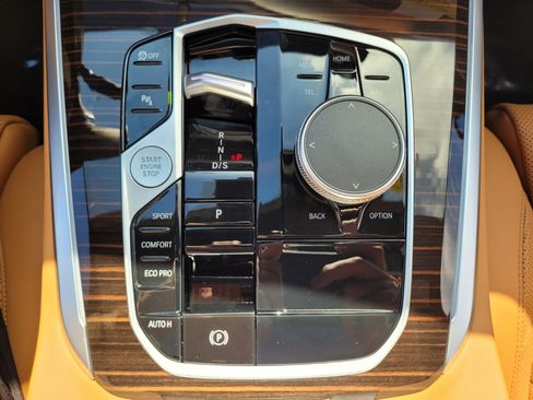 Used 2026 BMW X5 sDrive40i w/ M Sport Package RWD image 26