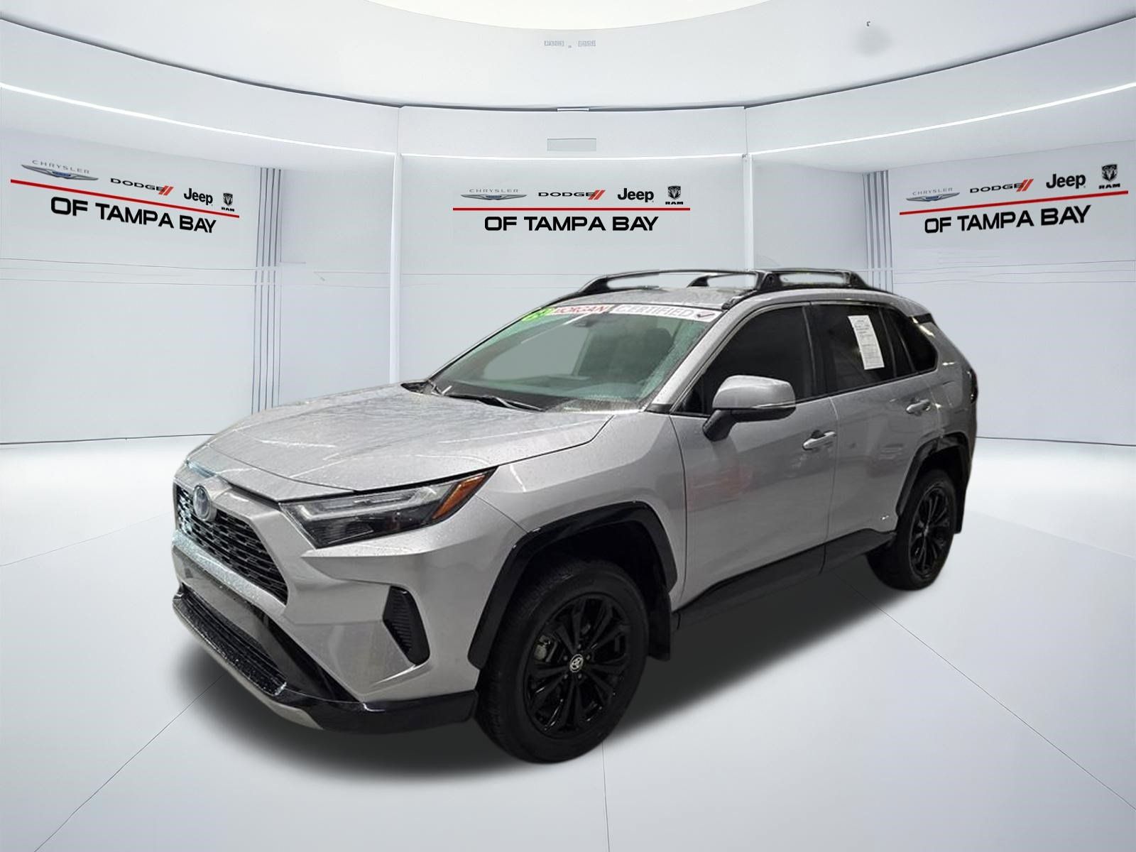 Used 2024 Toyota RAV4 SE AWD/4WD image 2