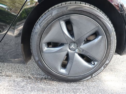 Used 2019 Tesla Model 3 Standard Range Plus RWD image 13