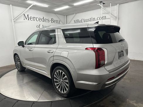 Used 2025 Hyundai Palisade Calligraphy FWD image 5
